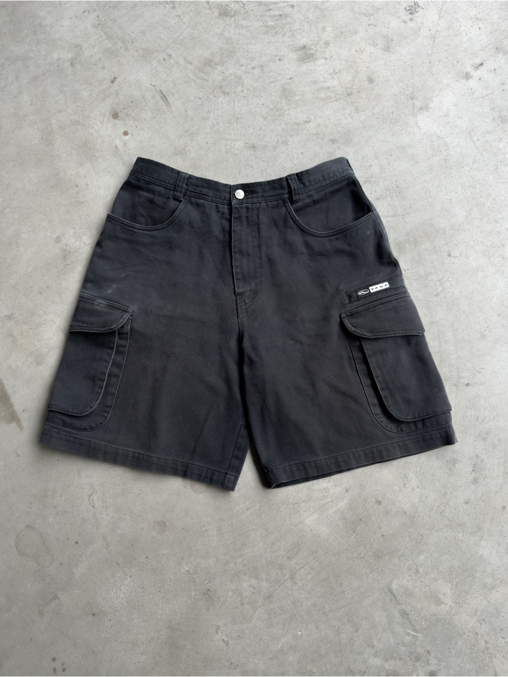 Vintage 90s Black Vans Baggy Skater Cargo Shorts - 32